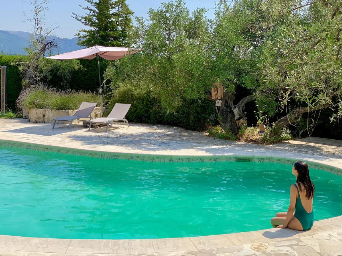 Maison D'Hotes Bleu Azur Tourrettes-sur-Loup Kültér fotó